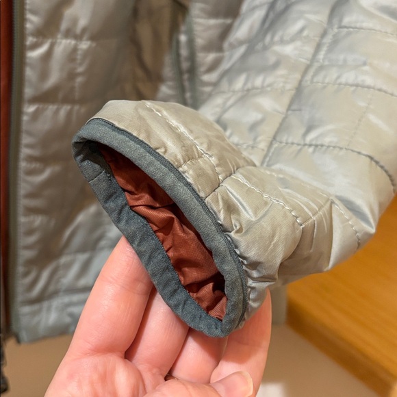Patagonia Nano Puff Hooded Puffer Jacket - Picture 5 of 6